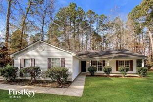 732 Four Winds Ln - Photo 1 of 1