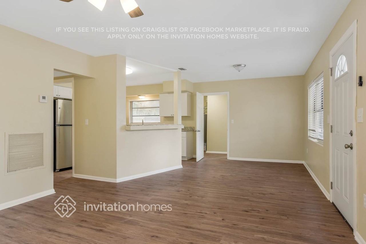 5119 Divot Ct - Photo 3 of 22