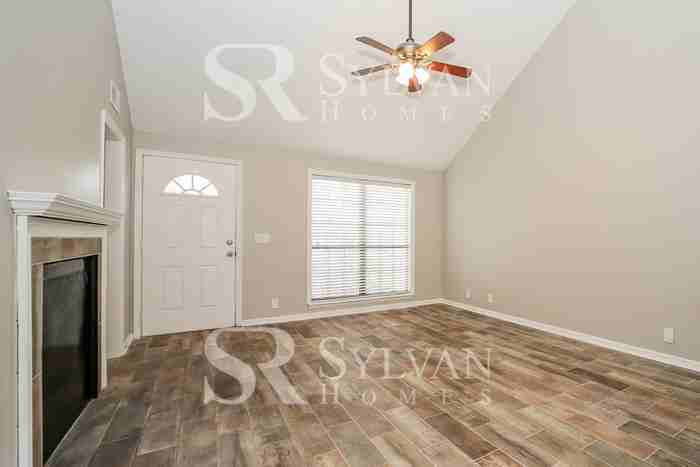 11312 Trotting Horse Ln S - Photo 3 of 15