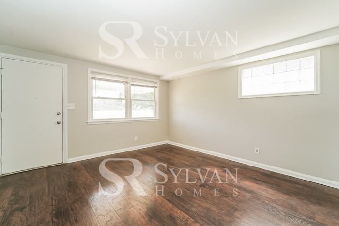 2830 Virginia Ave - Photo 2 of 14