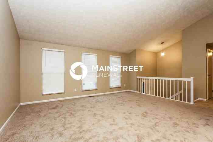 5678 Colonist Cir - Photo 2 of 17