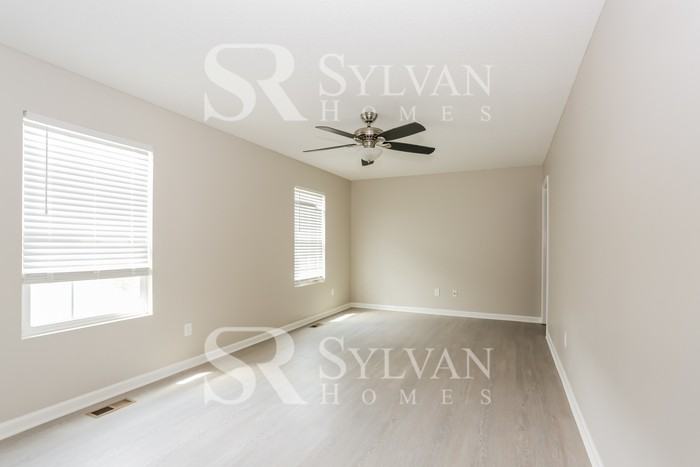 5272 Wabash River St - Photo 3 of 15