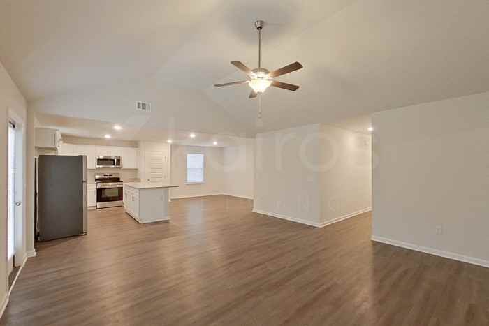 114 Western Red Cedar Dr - Photo 5 of 24