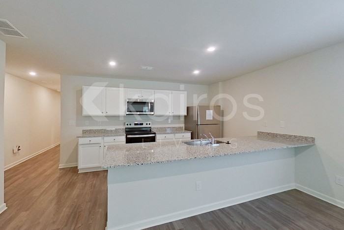 360 Ironwood Ct - Photo 6 of 24