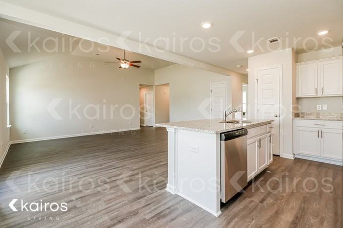 104 Scots Pine Ct - Photo 6 of 17