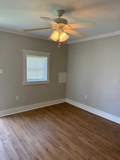 1041 40th Ave N #A - Photo 2 of 9