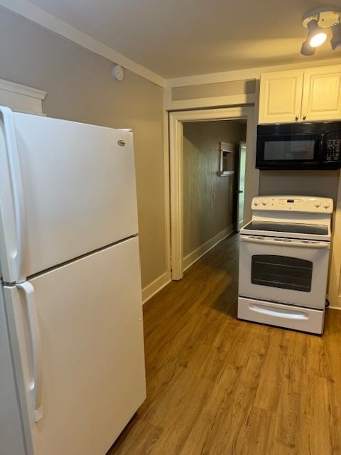 1041 40th Ave N #A - Photo 6 of 9