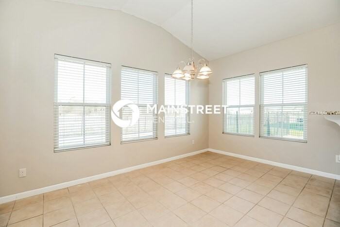 1713 Muirwood Blvd - Photo 5 of 17