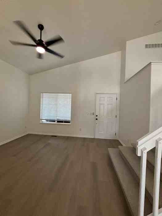 9724 Queenscliffe Drive - Photo 2 of 14