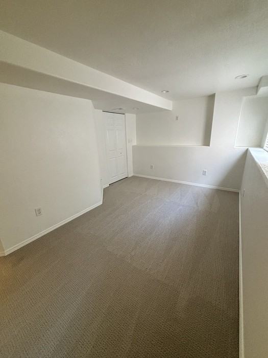 9724 Queenscliffe Drive - Photo 4 of 14