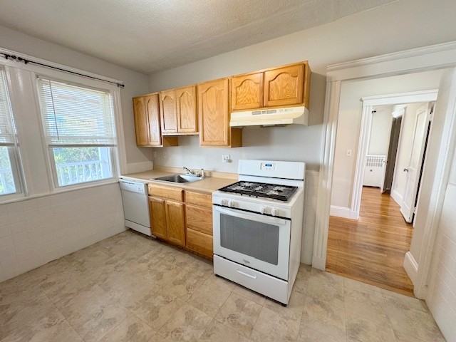 112 Fremont Avenue #114R - Photo 3 of 11