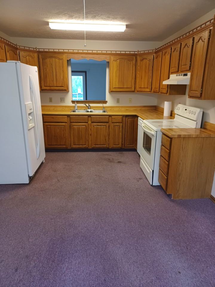 4130 S 58th St #4130 - Photo 4 of 10