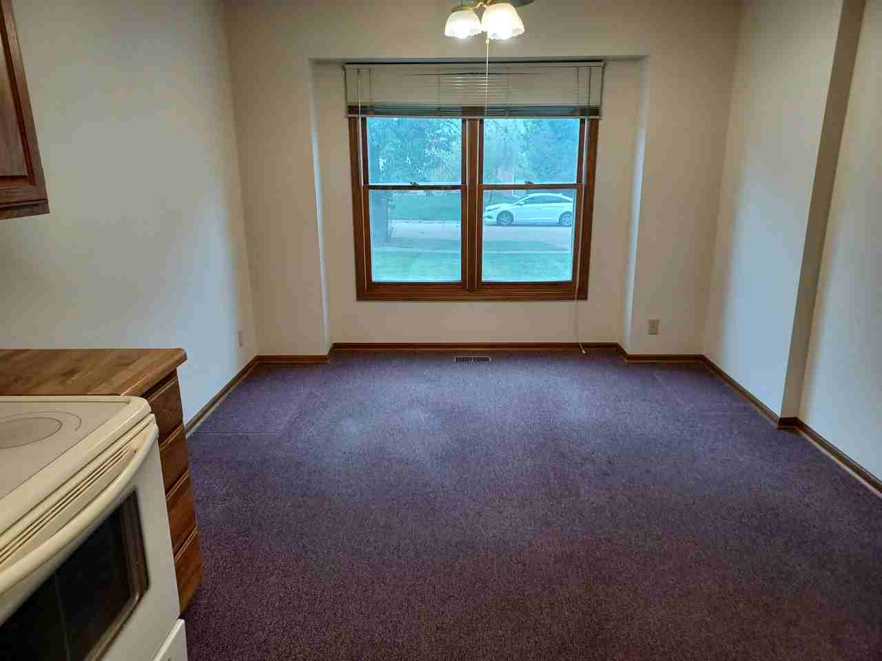 4130 S 58th St #4130 - Photo 5 of 10