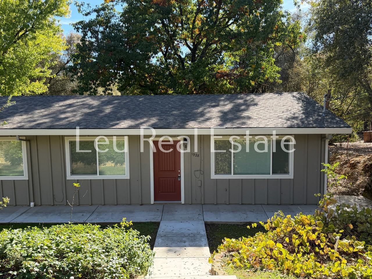 1028 Bridgeview Dr #NA - Photo 2 of 13