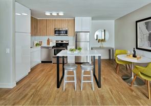 2645 N Clark St #608R - Photo 1 of 1