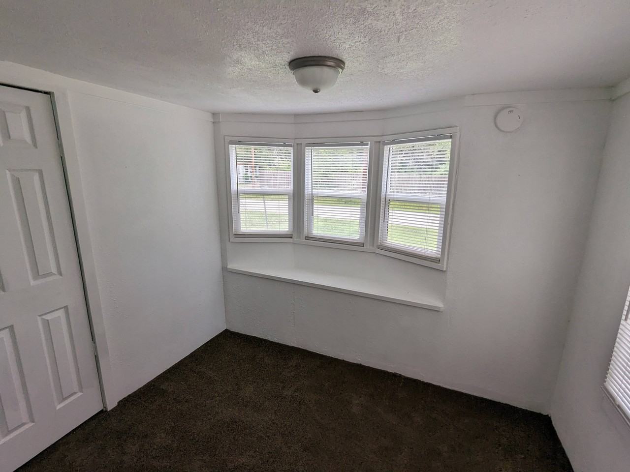 300 Royal Way #NA - Photo 6 of 26