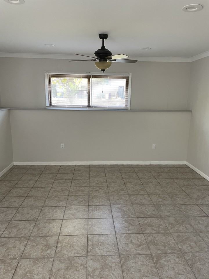 444 29th Ave N #1 - Photo 3 of 9