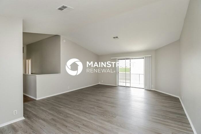 4651 N 99th Dr - Photo 4 of 17