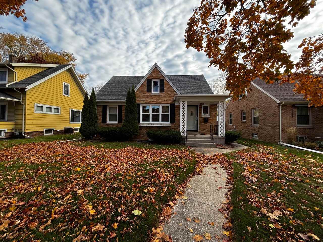 1507 S 17th St - Photo 2 of 20