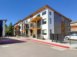 featured image of 1221 E Emma Dr