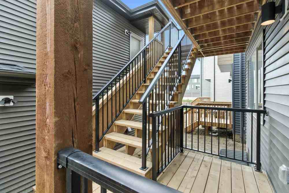 7464 Klapstein Crescent Southwest - Photo 5 of 15