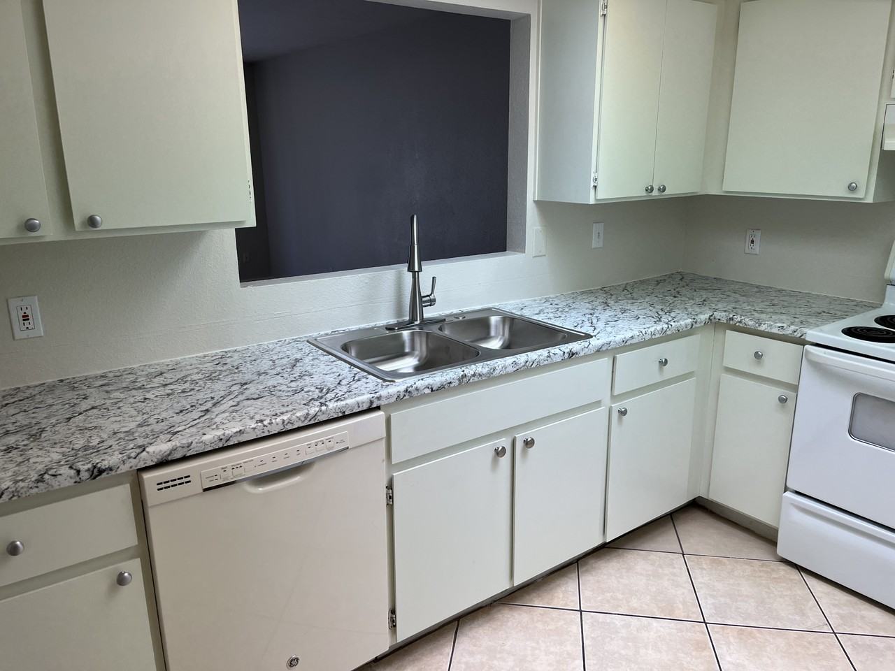 517 West Duke Drive #NA - Photo 2 of 14