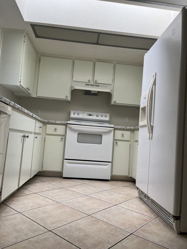 517 West Duke Drive #NA - Photo 3 of 14