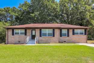 817 Hillview Dr - Photo 1 of 1