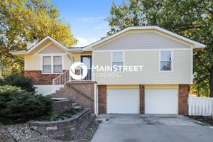 featured image of 1401 Ne 114th St