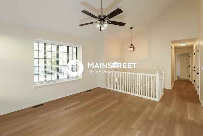 404 Se Bristol Dr - Photo 6 of 19