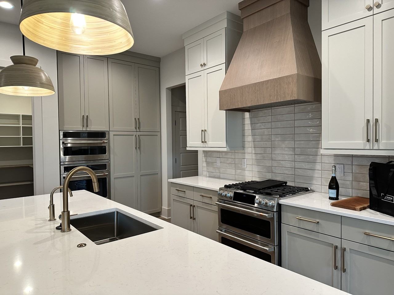 871 Rosemary Gdns #NA - Photo 3 of 50