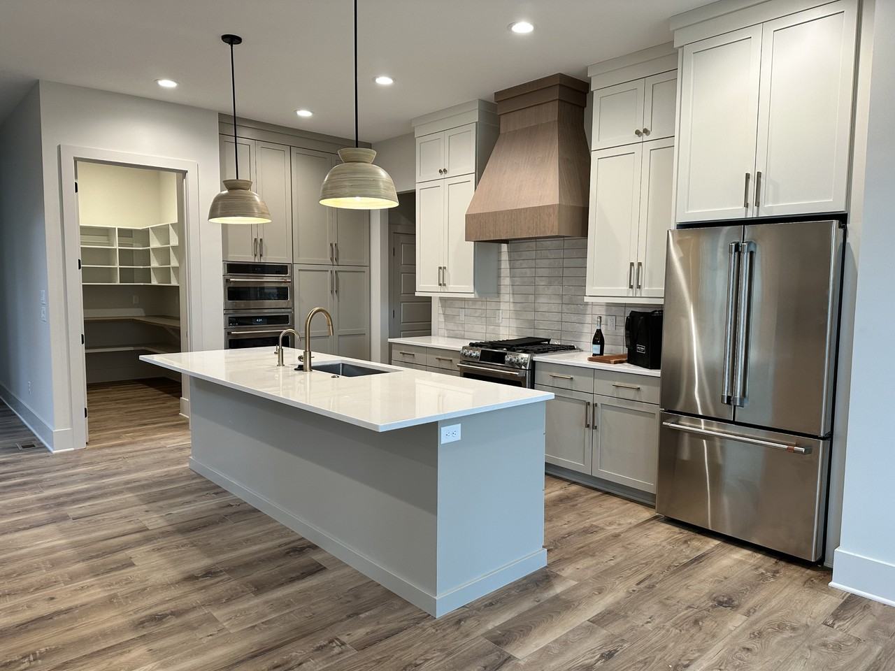 871 Rosemary Gdns #NA - Photo 4 of 50