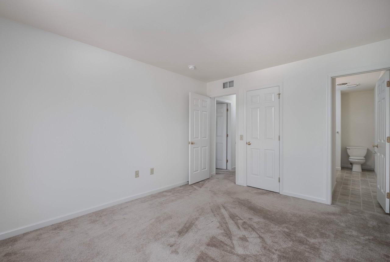 155 Oakridge Drive - Photo 6 of 12