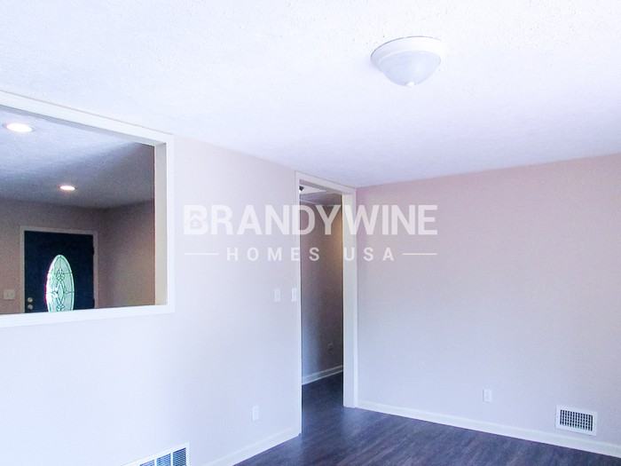 4060 West Stubbs Road - Photo 5 of 20