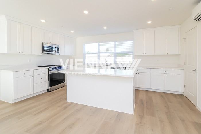 8008 Quiet Knolls Dr - Photo 3 of 18