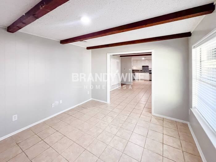 1306 Duane St - Photo 6 of 30