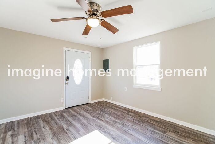 11097 Wood Avenue - Photo 4 of 14