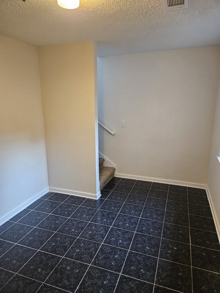 3808 Soapstone Rd - Photo 3 of 15