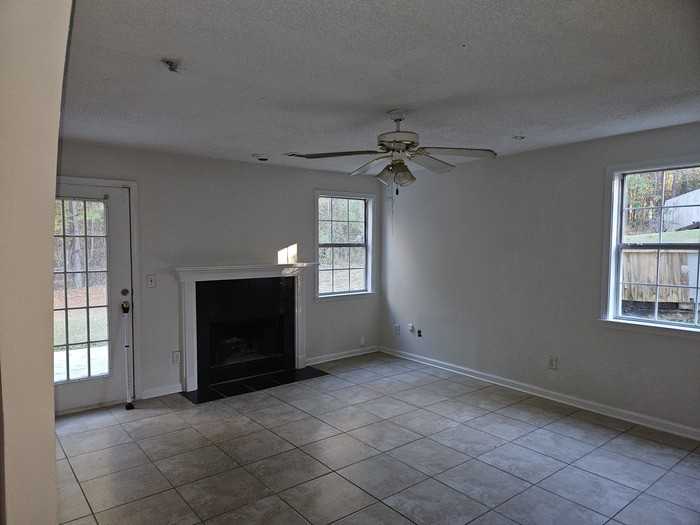 3808 Soapstone Rd - Photo 6 of 15