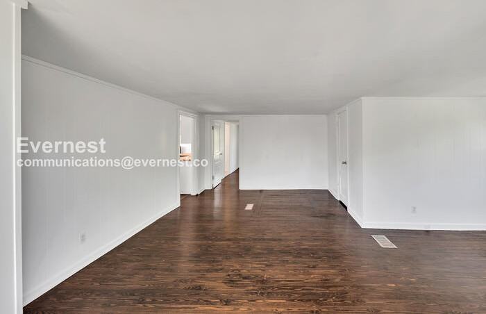 142 Gordon Ter #B - Photo 7 of 32