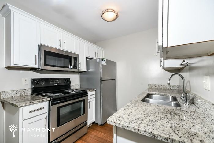 1321 Mathis Ferry Rd - Photo 7 of 13