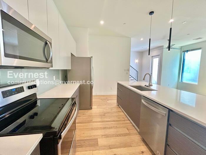 2711 Kimsey Dr #103 - Photo 3 of 26