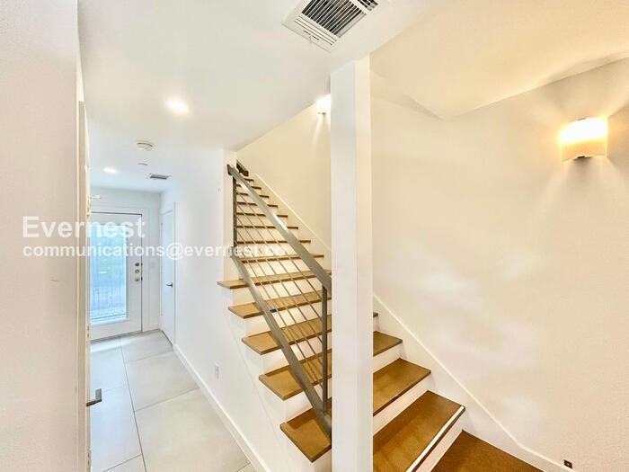 2711 Kimsey Dr #103 - Photo 6 of 26