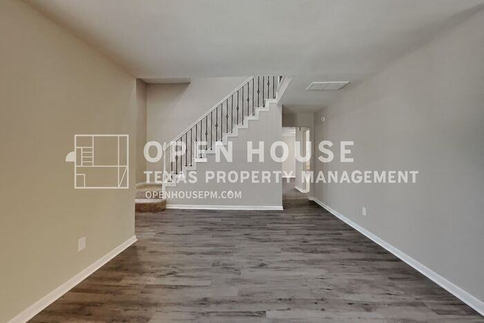 10011 Red Wolf Lane - Photo 7 of 23