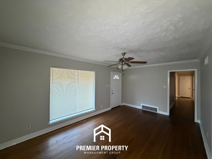 1085 S Perkins Rd - Photo 3 of 15