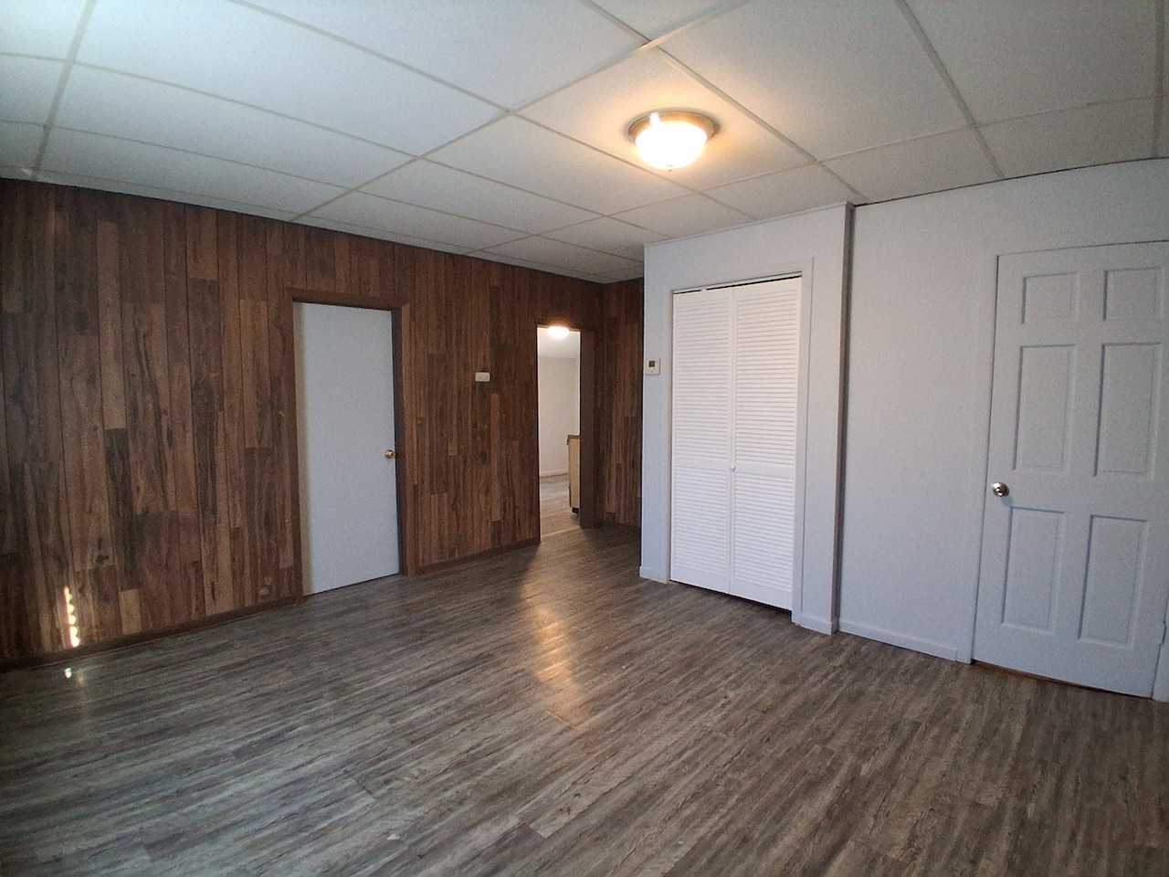 903 Jewell Street #903 - Photo 3 of 9