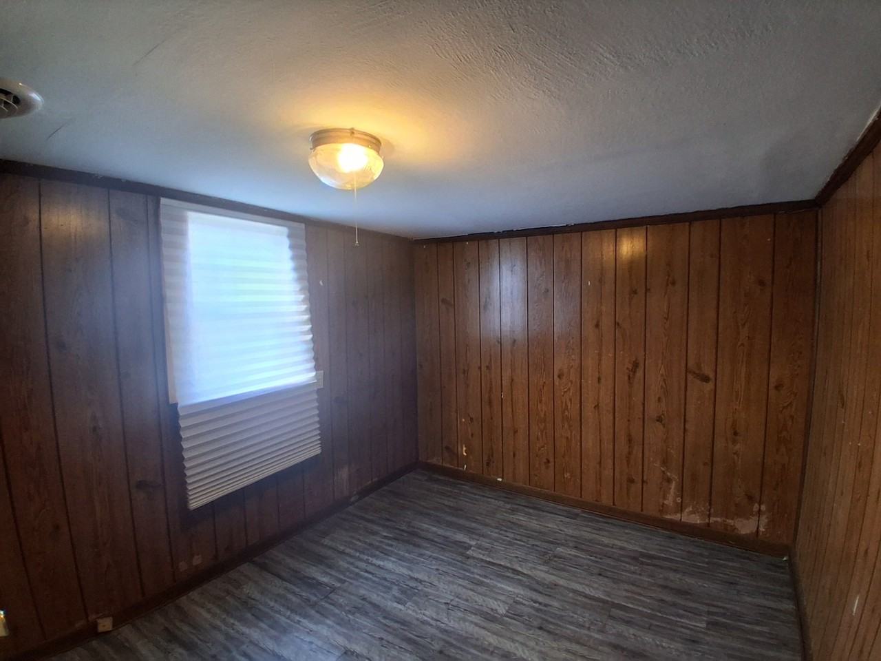 903 Jewell Street #903 - Photo 6 of 9