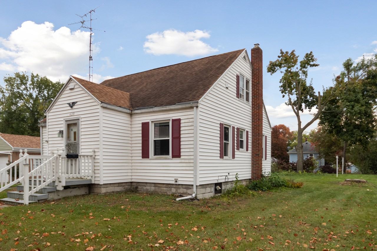 629 Saint Clair Avenue #NA - Photo 2 of 42