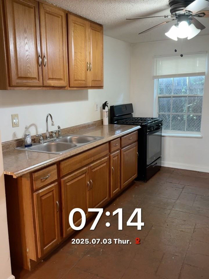 2126 Danneel St #NA - Photo 2 of 7