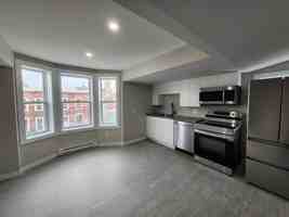 featured image of 24 Paddock St #8